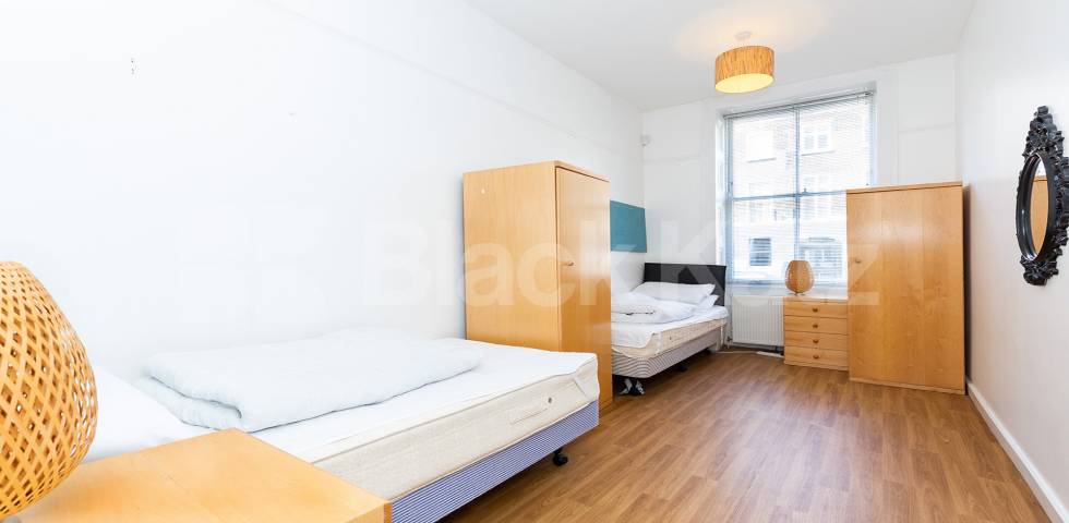 			HUGE 5 BED IN WC1!, 5 Bedroom, 1 bath, 1 reception Flat			 Bedford Place, BLOOMSBURY